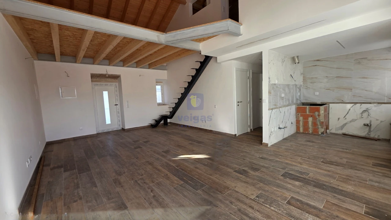 Moradia T3 para Venda em Painho e Figueiros Foto 20