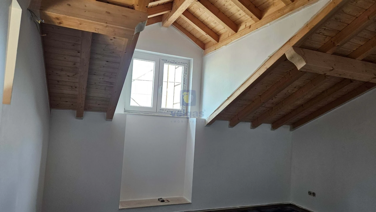 Moradia T3 para Venda em Painho e Figueiros Foto 19