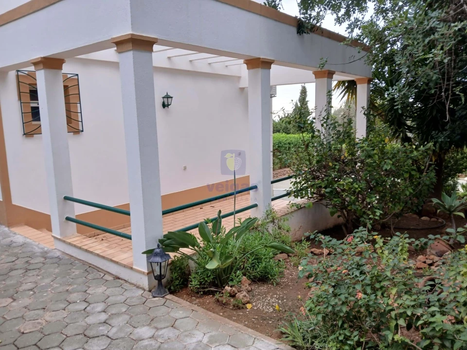 Moradia T5 para Venda em Albufeira e Olhos de Água Foto 13