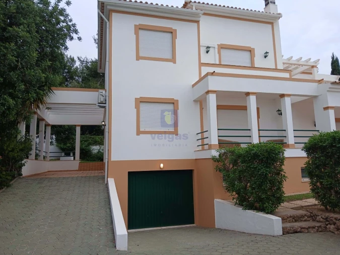 Moradia T5 para Venda em Albufeira e Olhos de Água Foto 6