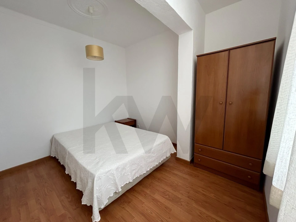 Apartamento T2 para Arrendamento férias em Quarteira Foto 10