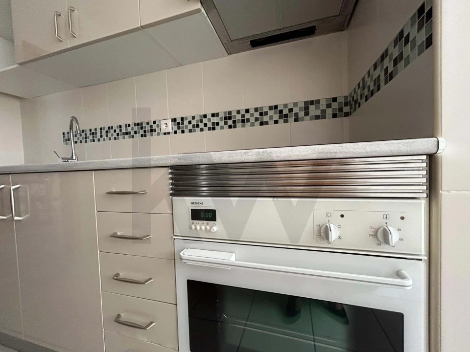 Apartamento T2 para Arrendamento férias em Quarteira Foto 15