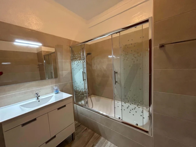 Apartamento T2 para Arrendamento férias em Quarteira Foto 5