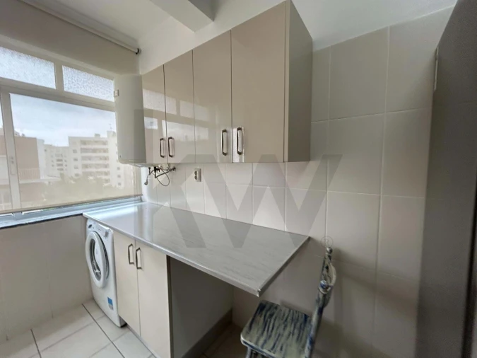 Apartamento T2 para Arrendamento férias em Quarteira Foto 29