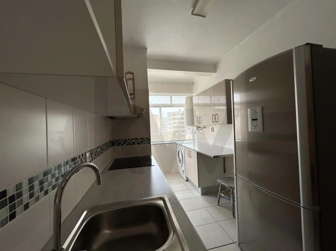 Apartamento T2 para Arrendamento férias em Quarteira Foto 12