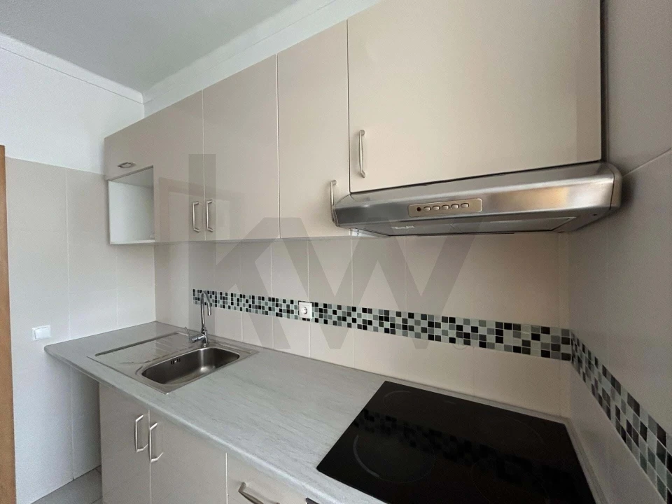 Apartamento T2 para Arrendamento férias em Quarteira Foto 16