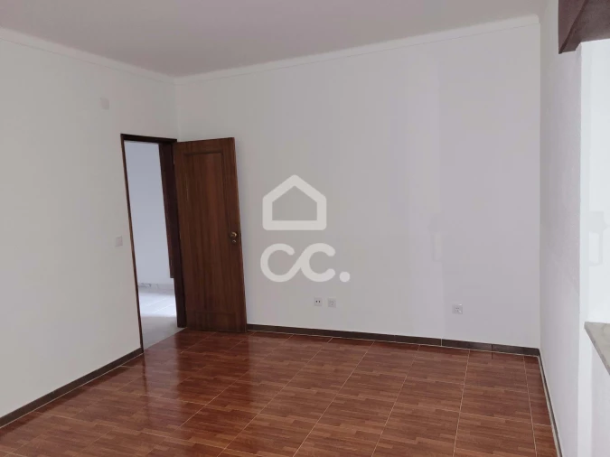 Apartamento T2 para Arrendamento em Quinta do Anjo Foto 20