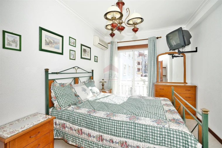 Apartamento T1 para Venda em Vila Real de Santo Antonio Foto 3