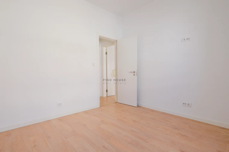 Apartamento T2 para Venda em Almada, Cova da Piedade, Pragal e Cacilhas Foto 19