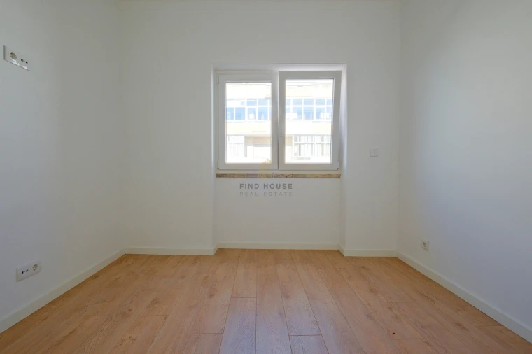 Apartamento T2 para Venda em Almada, Cova da Piedade, Pragal e Cacilhas Foto 18