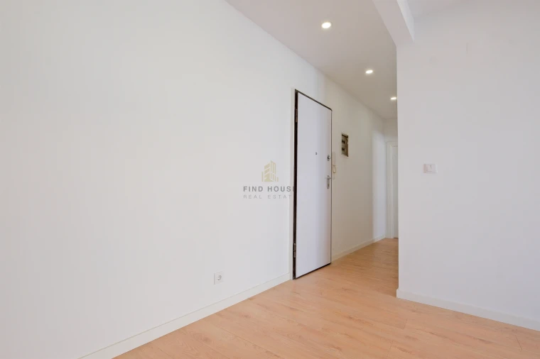 Apartamento T2 para Venda em Almada, Cova da Piedade, Pragal e Cacilhas Foto 3