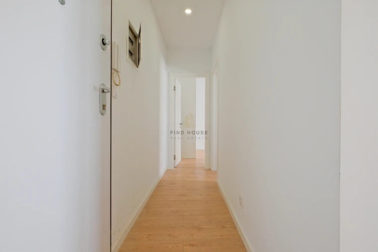 Apartamento T2 para Venda em Almada, Cova da Piedade, Pragal e Cacilhas Foto 16