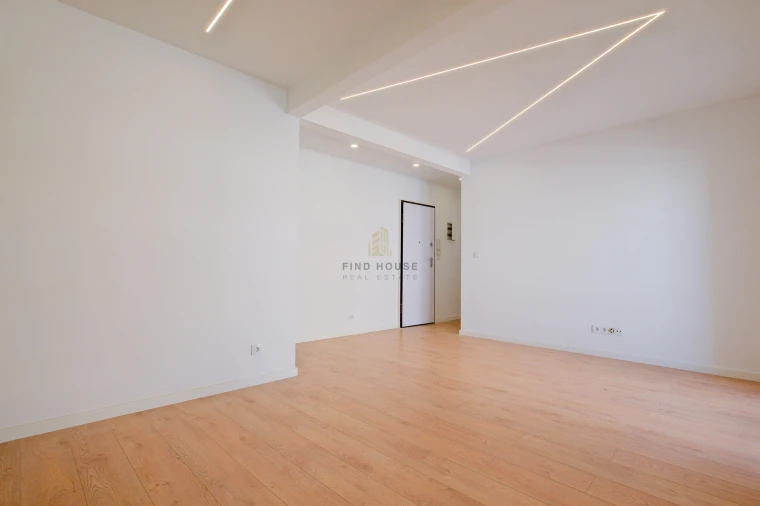 Apartamento T2 para Venda em Almada, Cova da Piedade, Pragal e Cacilhas Foto 4