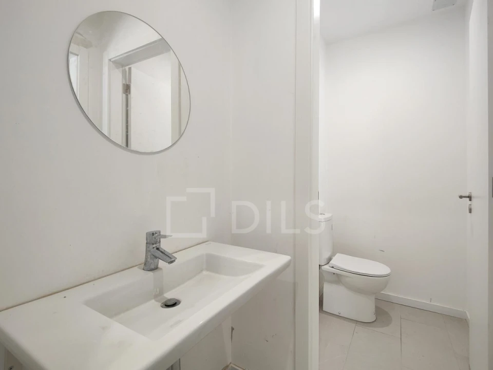 Loja para Venda em Seixal, Arrentela e Aldeia de Paio Pires Foto 13