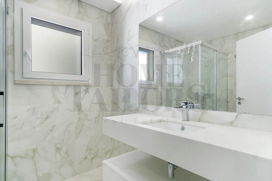 Moradia T4 para Venda em Costa da Caparica Foto 21