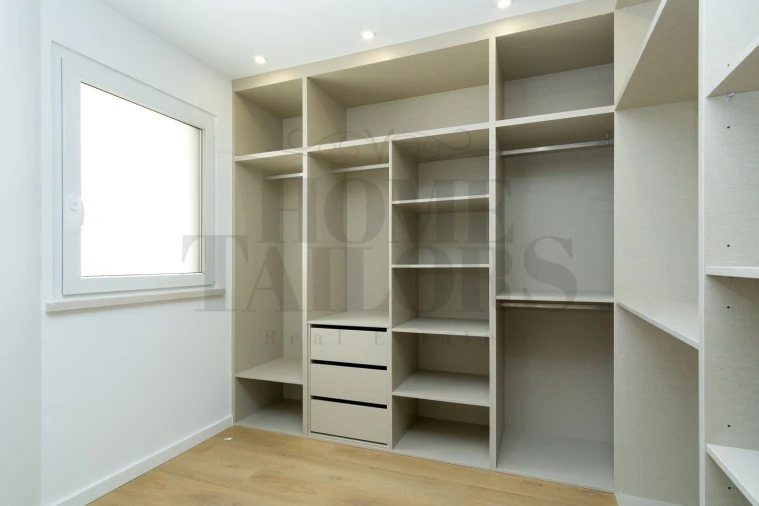 Moradia T4 para Venda em Costa da Caparica Foto 9