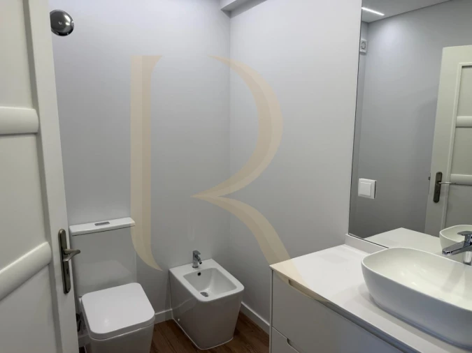 Apartamento T2 para Venda em Laranjeiro e Feijó Foto 7