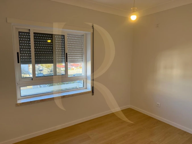 Apartamento T2 para Venda em Laranjeiro e Feijó Foto 12