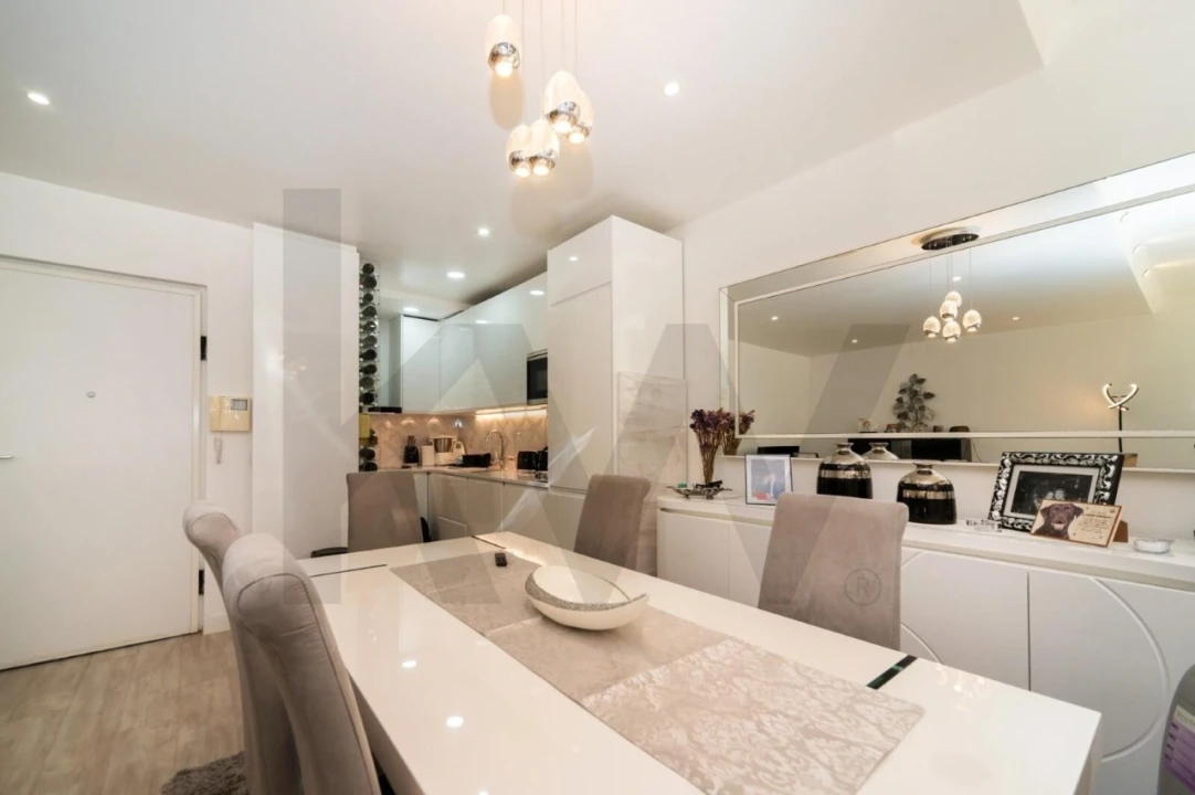 Apartamento T1 para Venda em Santo António Foto 1