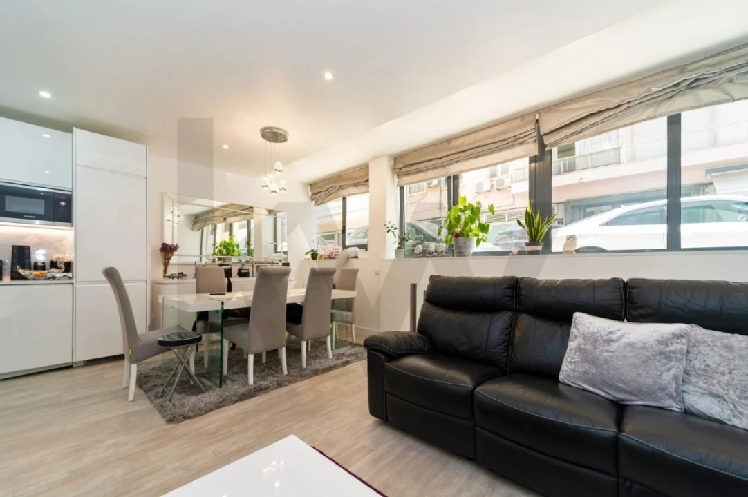 Apartamento T1 para Venda em Santo António Foto 4