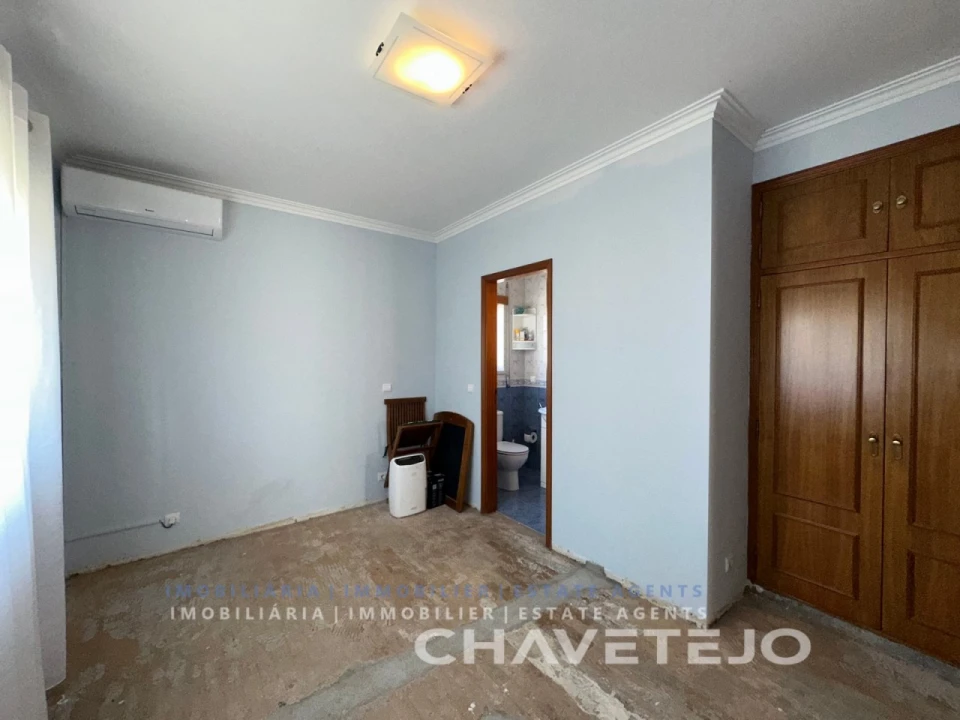 Moradia T3 para Venda em Carregueiros Foto 13