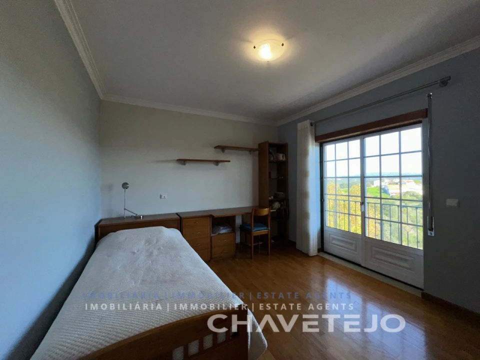 Moradia T3 para Venda em Carregueiros Foto 16