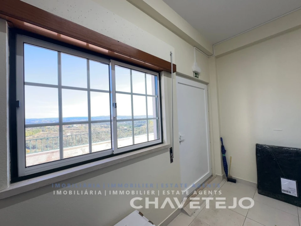 Moradia T3 para Venda em Carregueiros Foto 20