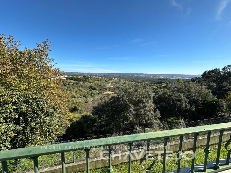 Moradia T3 para Venda em Carregueiros Foto 36