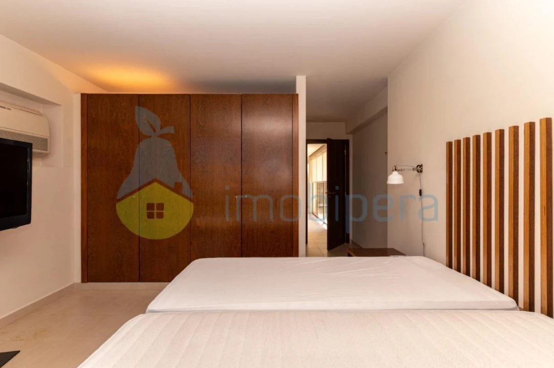 Moradia T4 para Venda em Guia Foto 19