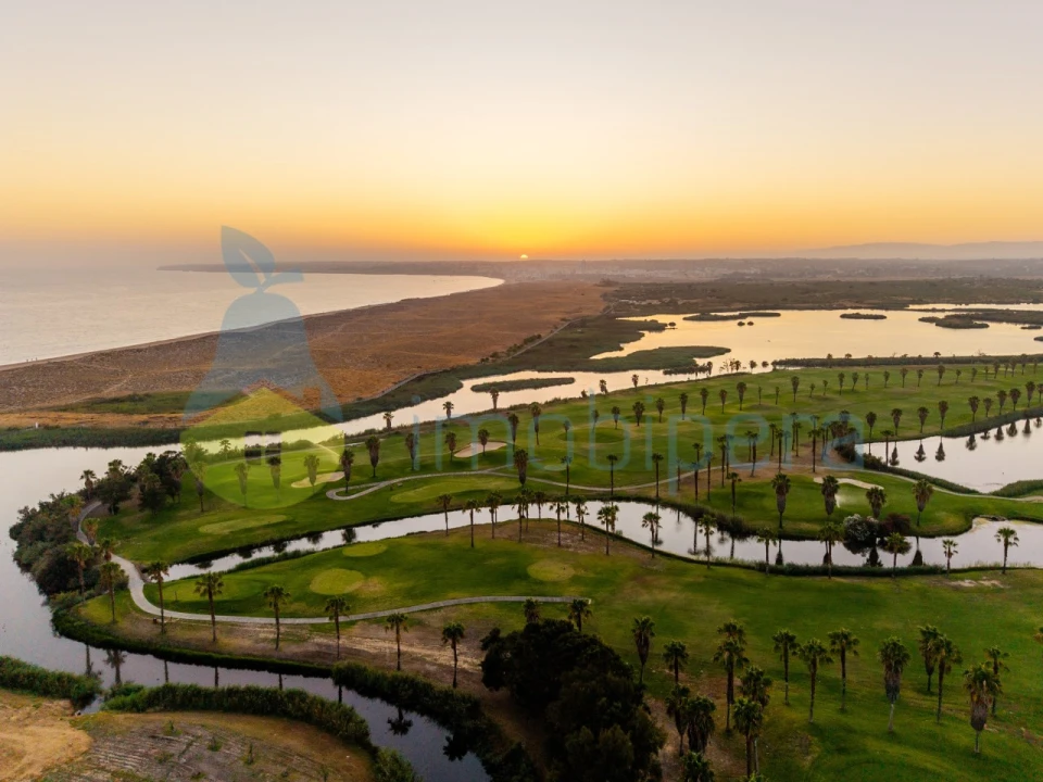 Moradia T4 para Venda em Guia Foto 27