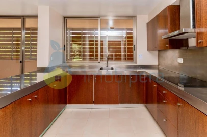 Moradia T4 para Venda em Guia