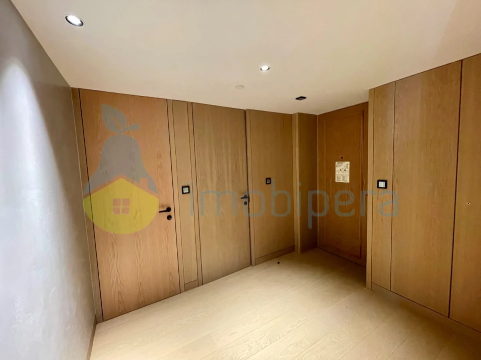 Apartamento T3 para Venda em Guia Foto 3