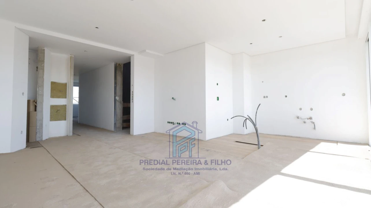Apartamento T2 para Venda em Rio Tinto Foto 6