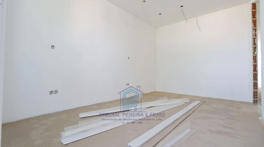 Apartamento T2 para Venda em Rio Tinto Foto 24