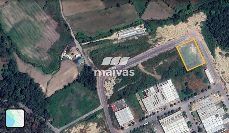 Terreno Comércio / Armazém para Venda em Gême Foto 1