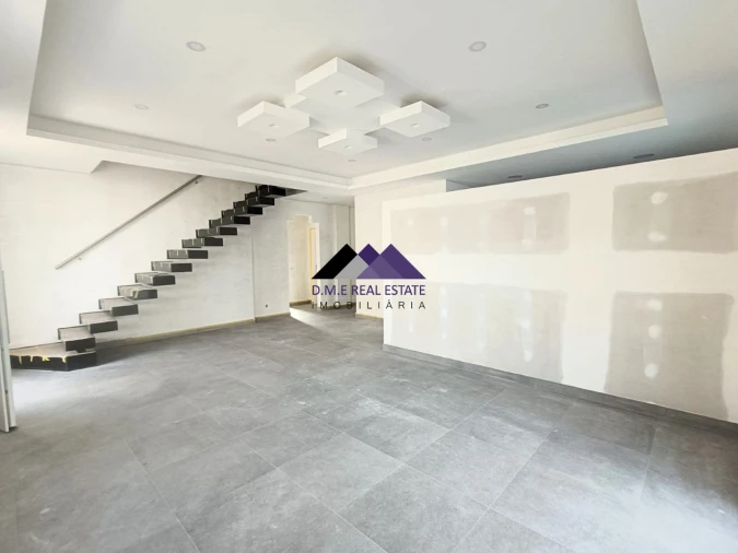 Moradia T5 para Venda em Castro Marim Foto 12