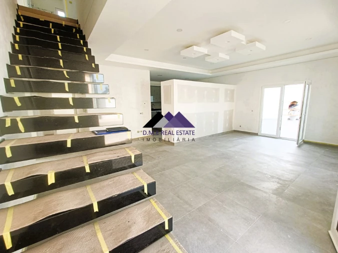 Moradia T5 para Venda em Castro Marim Foto 2