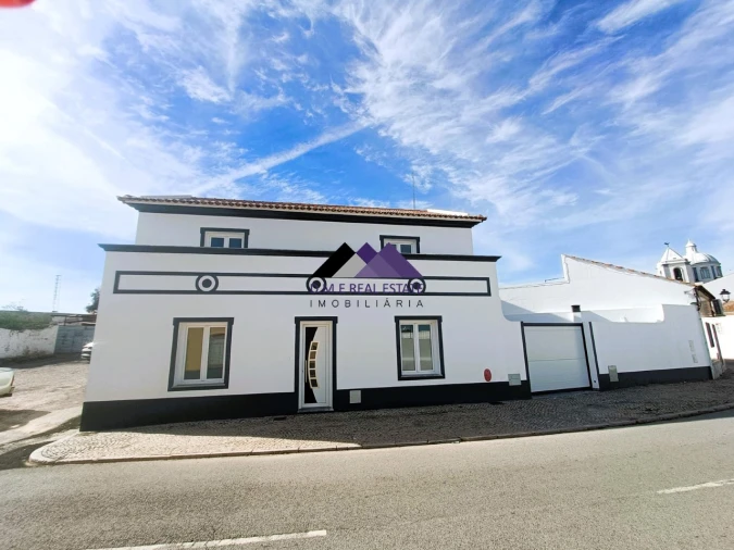 Moradia T5 para Venda em Castro Marim