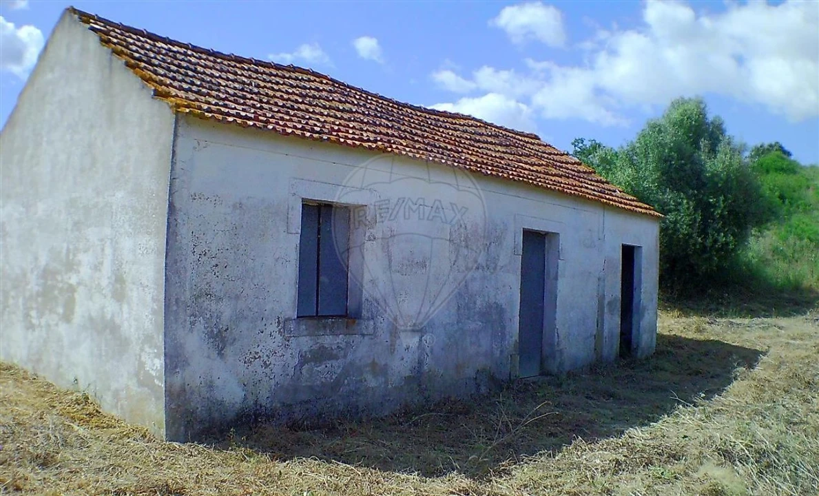 Moradia T2 para Venda em Marvila, Ribeira Santarém, São Salvador, São Nicolau Foto 5