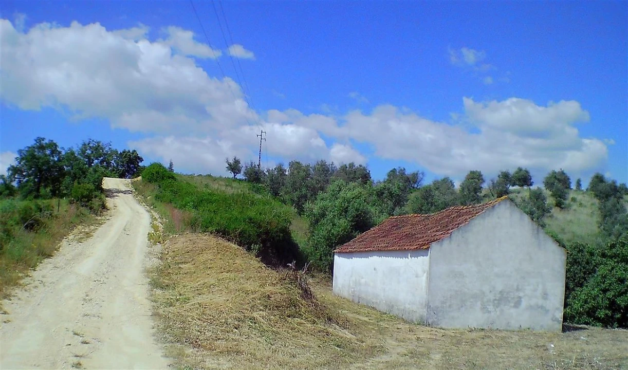 Moradia T2 para Venda em Marvila, Ribeira Santarém, São Salvador, São Nicolau Foto 1