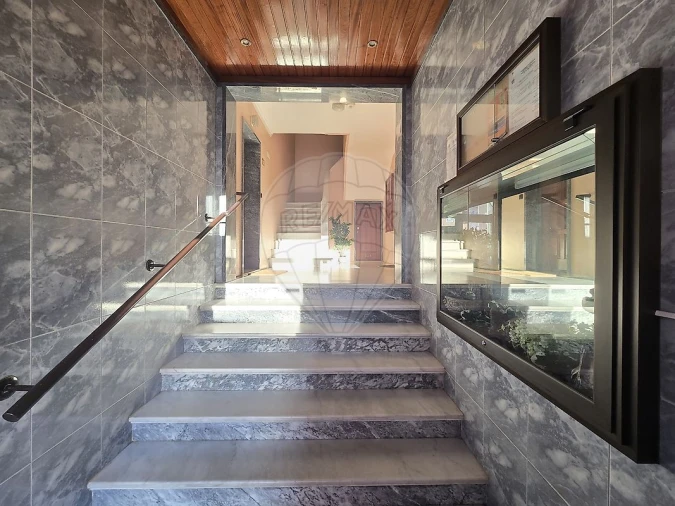 Apartamento T2 para Venda em Algueirão-Mem Martins Foto 10