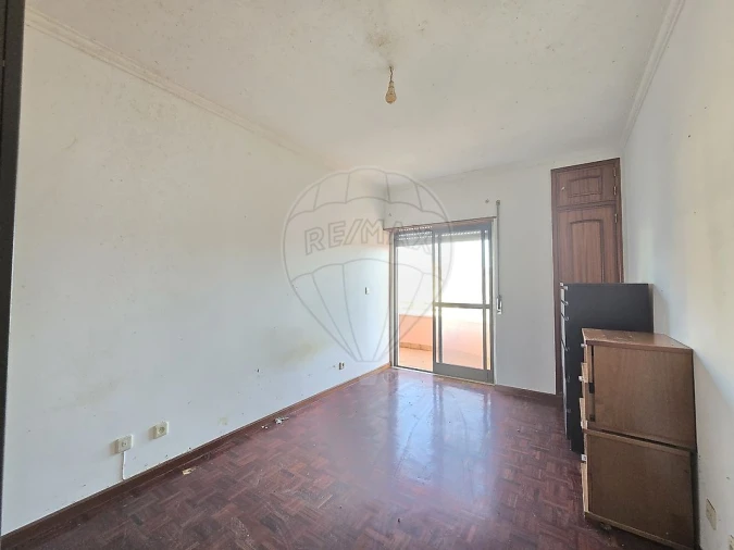 Apartamento T2 para Venda em Algueirão-Mem Martins Foto 6