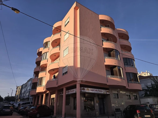 Apartamento T2 para Venda em Algueirão-Mem Martins Foto 13