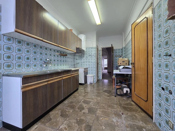 Apartamento T3 para Venda em Algés, Linda-A-Velha e Cruz Quebrada-Dafundo Foto 3