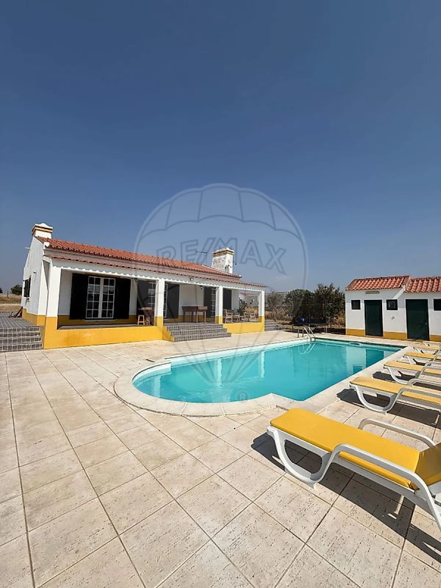 Moradia T3 para Arrendamento em Vimieiro Foto 47