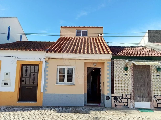 Moradia T2 para Venda em Valada Foto 5