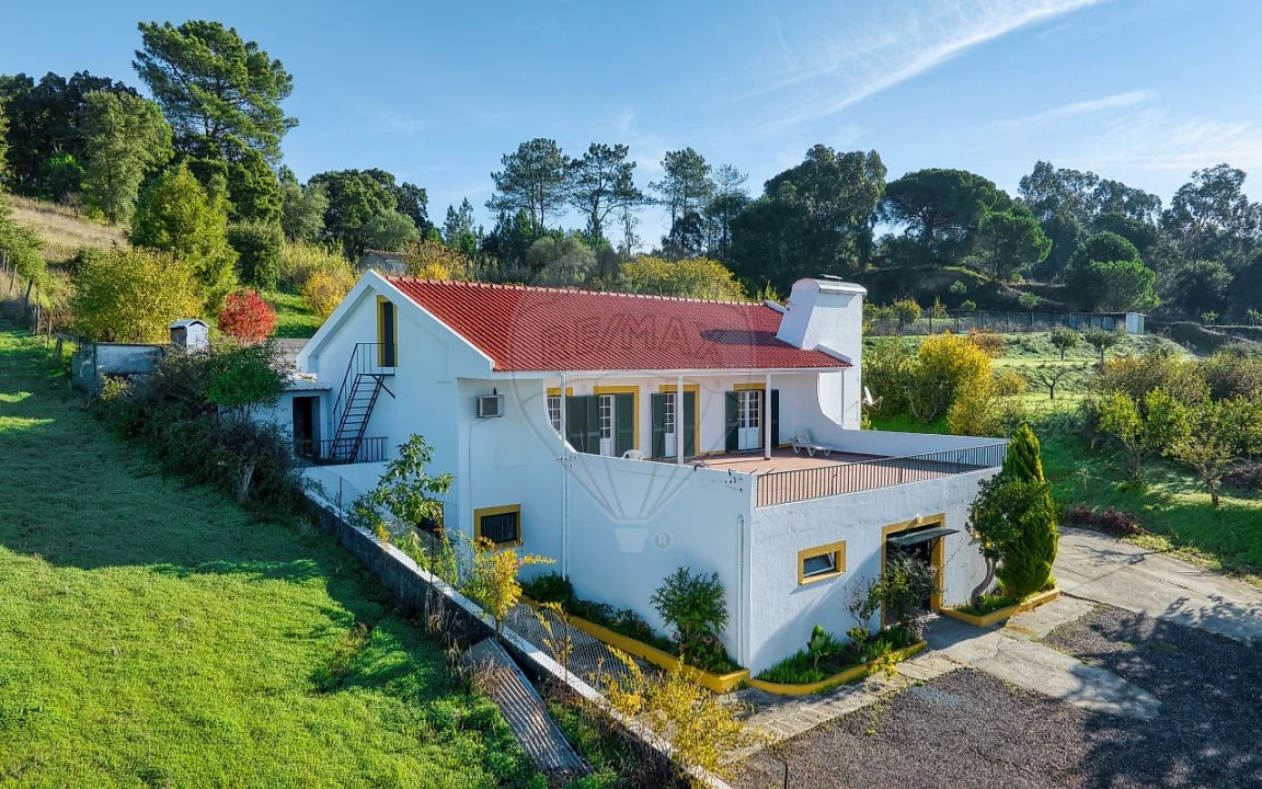 Moradia T3 para Venda em Azambuja Foto 4