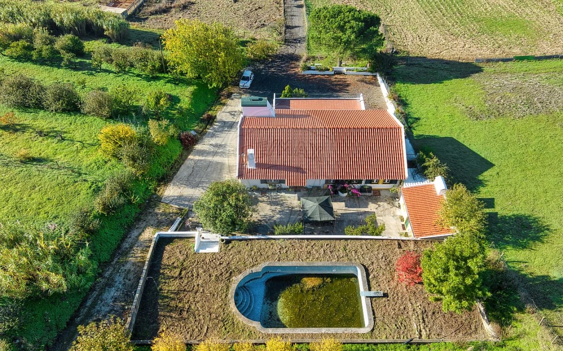 Moradia T3 para Venda em Azambuja Foto 8