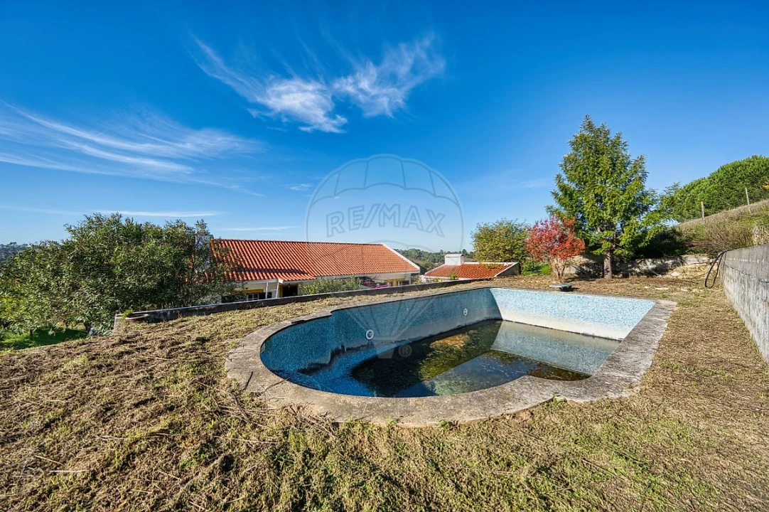 Moradia T3 para Venda em Azambuja Foto 14