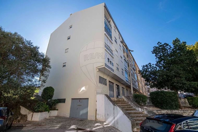 Apartamento T2 para Venda em Vila Franca de Xira Foto 4